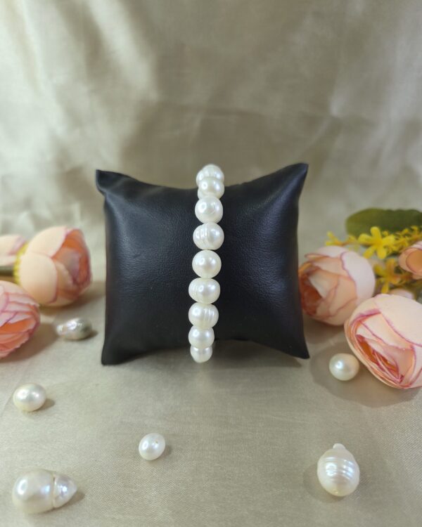 White Fresh Water Pearl Bracelet