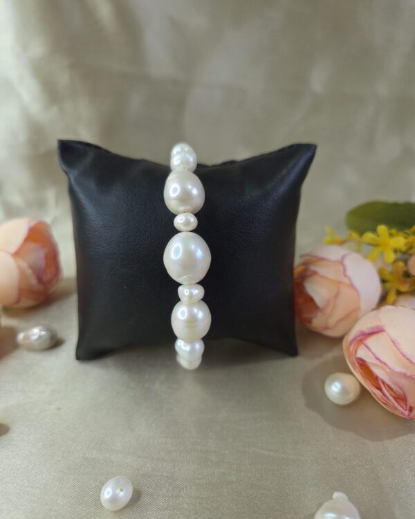 White Fresh Water Baroque Pearl Bracelet