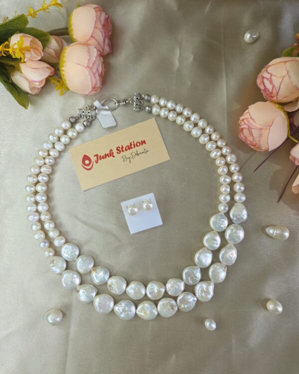 Two layered coin pearl neckpiece