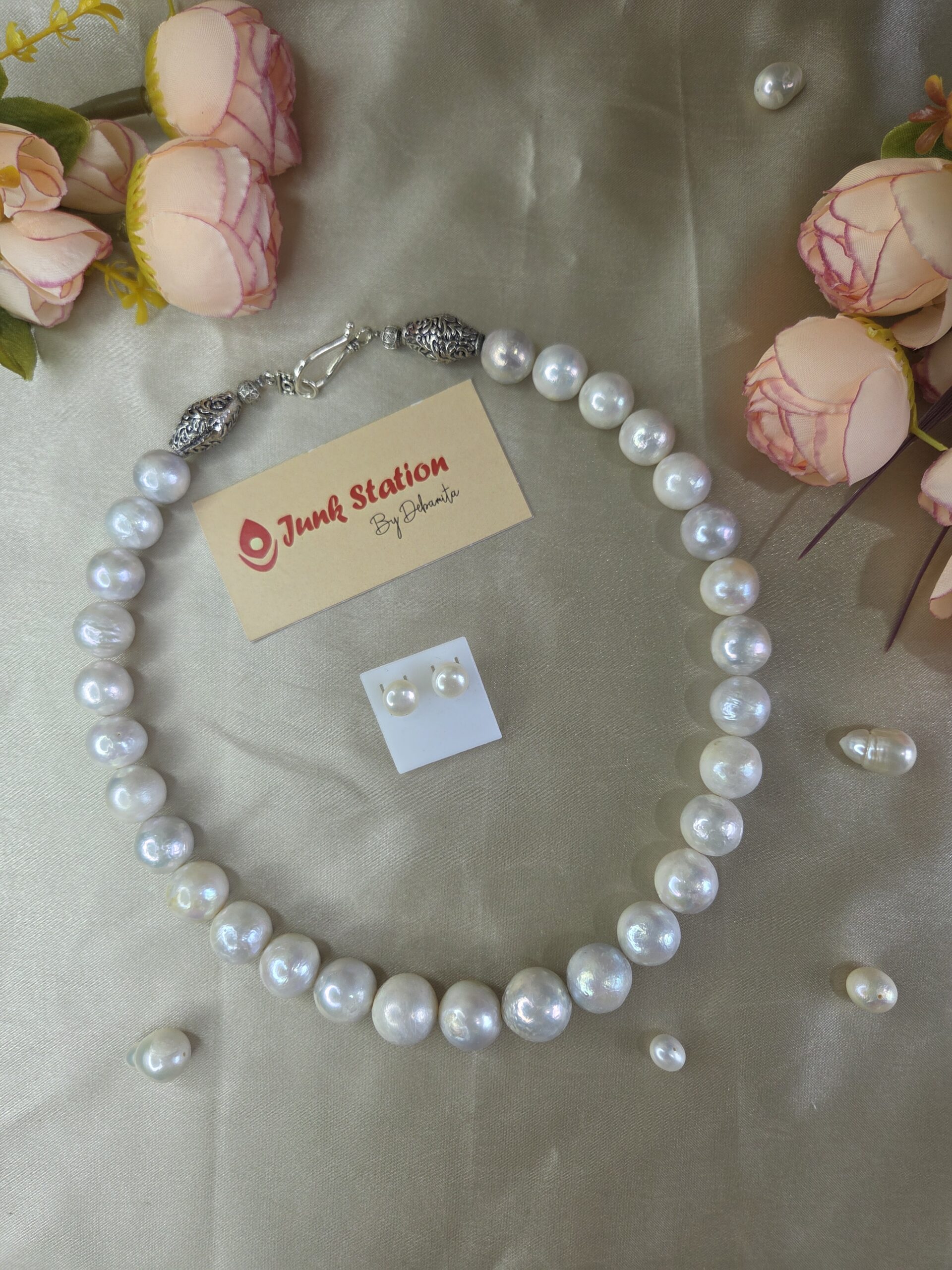 Single line of Big Round Pearl